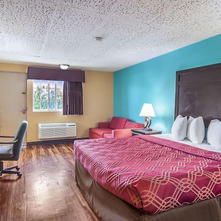 Econo Lodge Hotel Bradford Dış mekan fotoğraf
