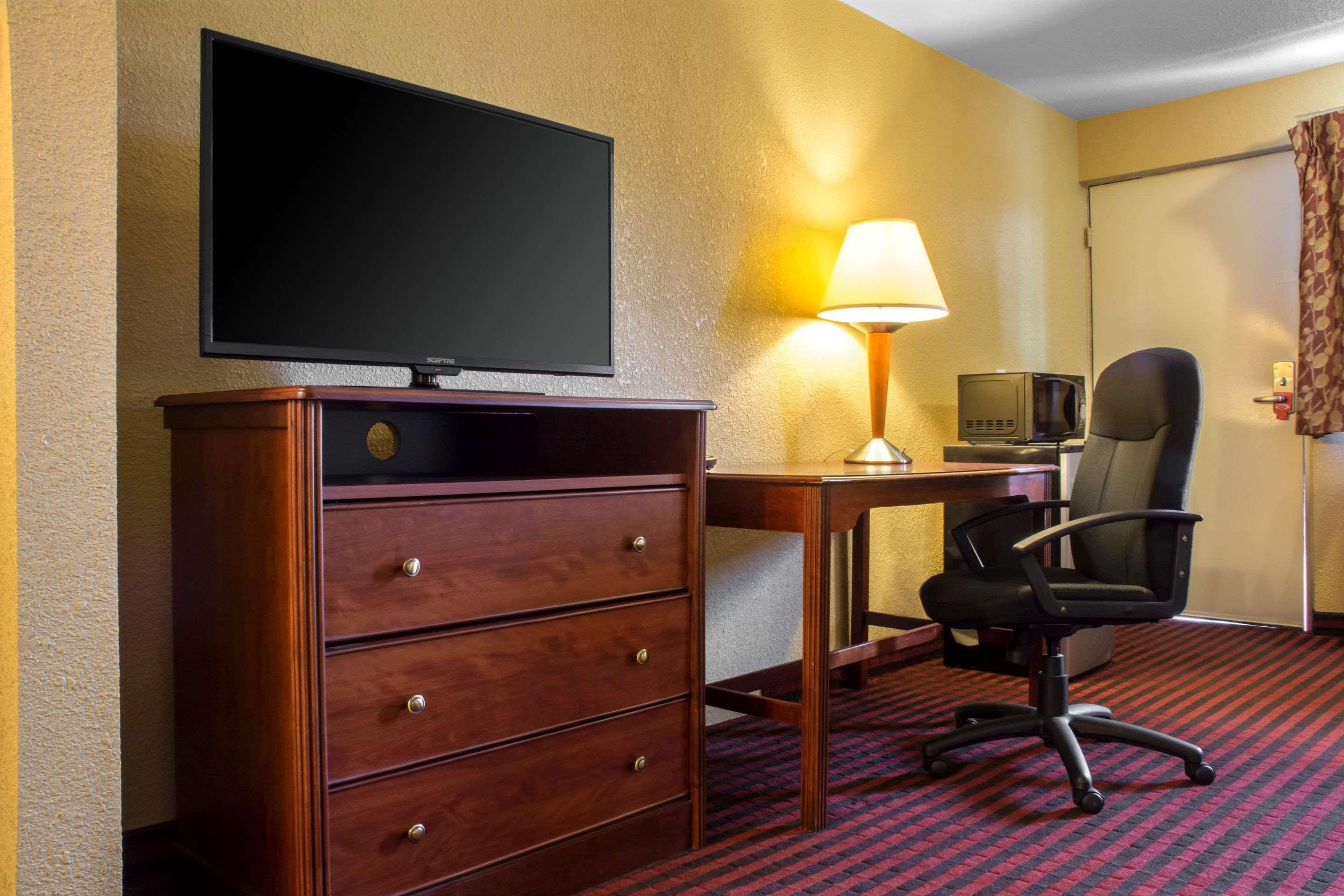 Econo Lodge Hotel Bradford Dış mekan fotoğraf