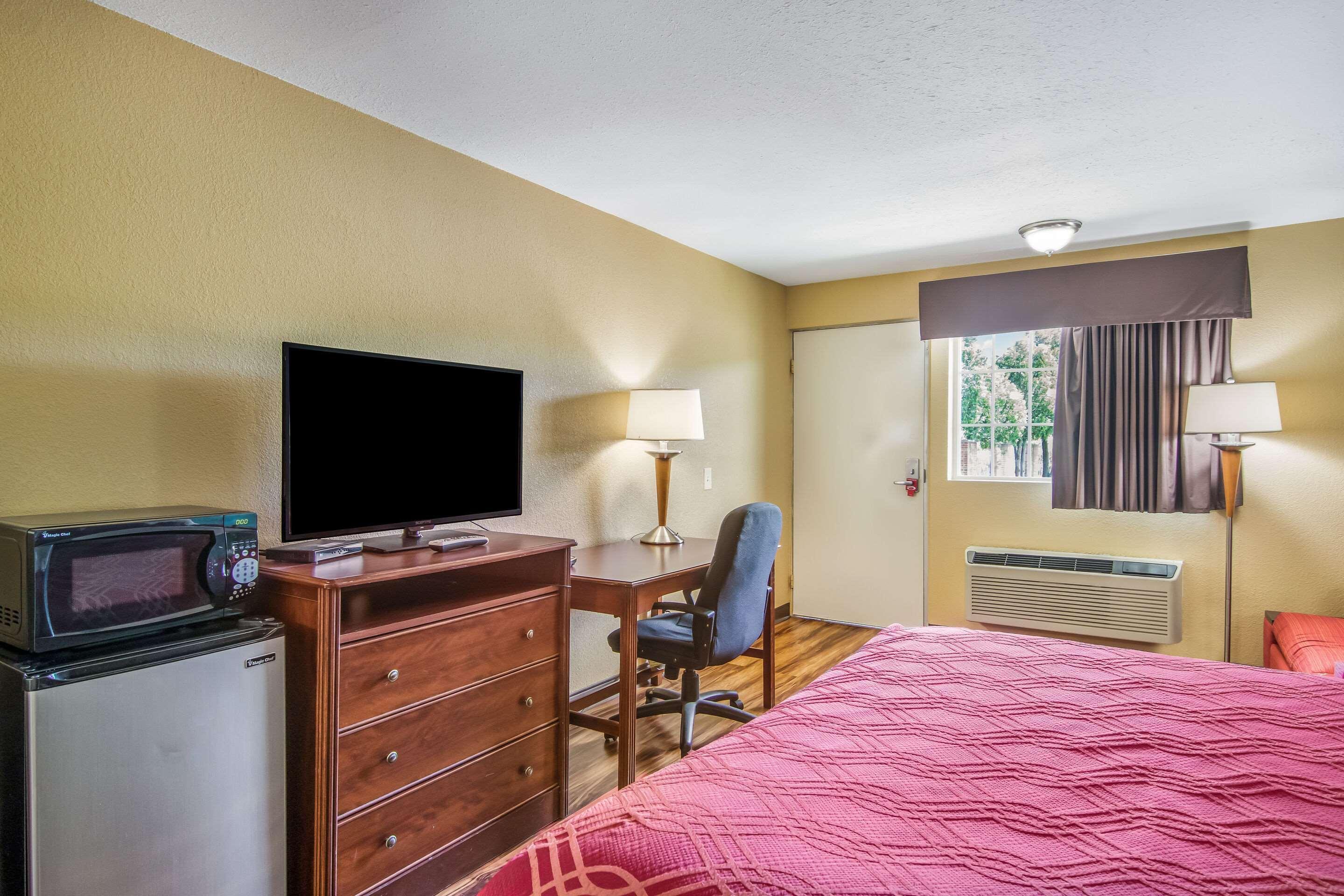 Econo Lodge Hotel Bradford Dış mekan fotoğraf