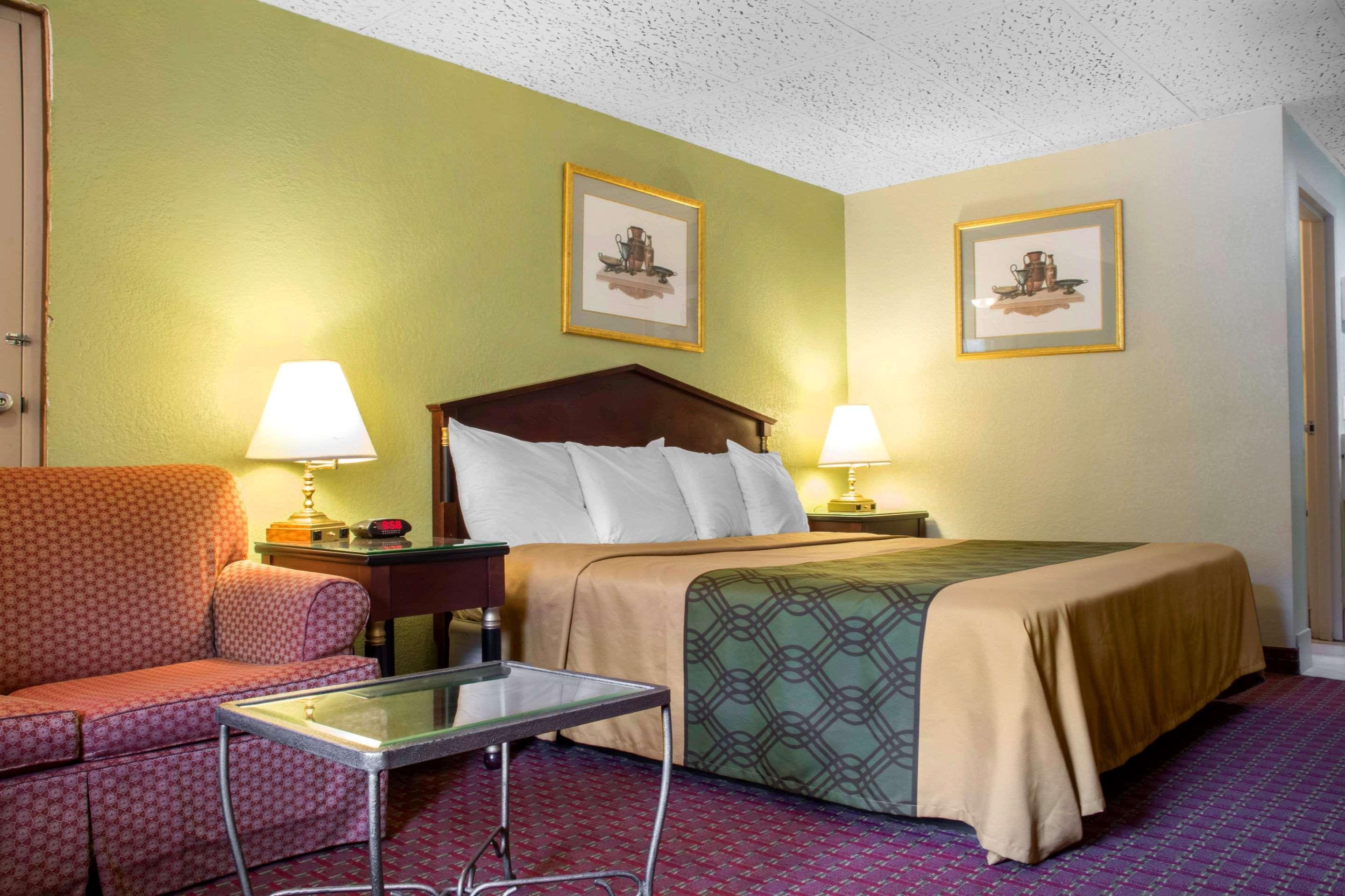 Econo Lodge Hotel Bradford Dış mekan fotoğraf