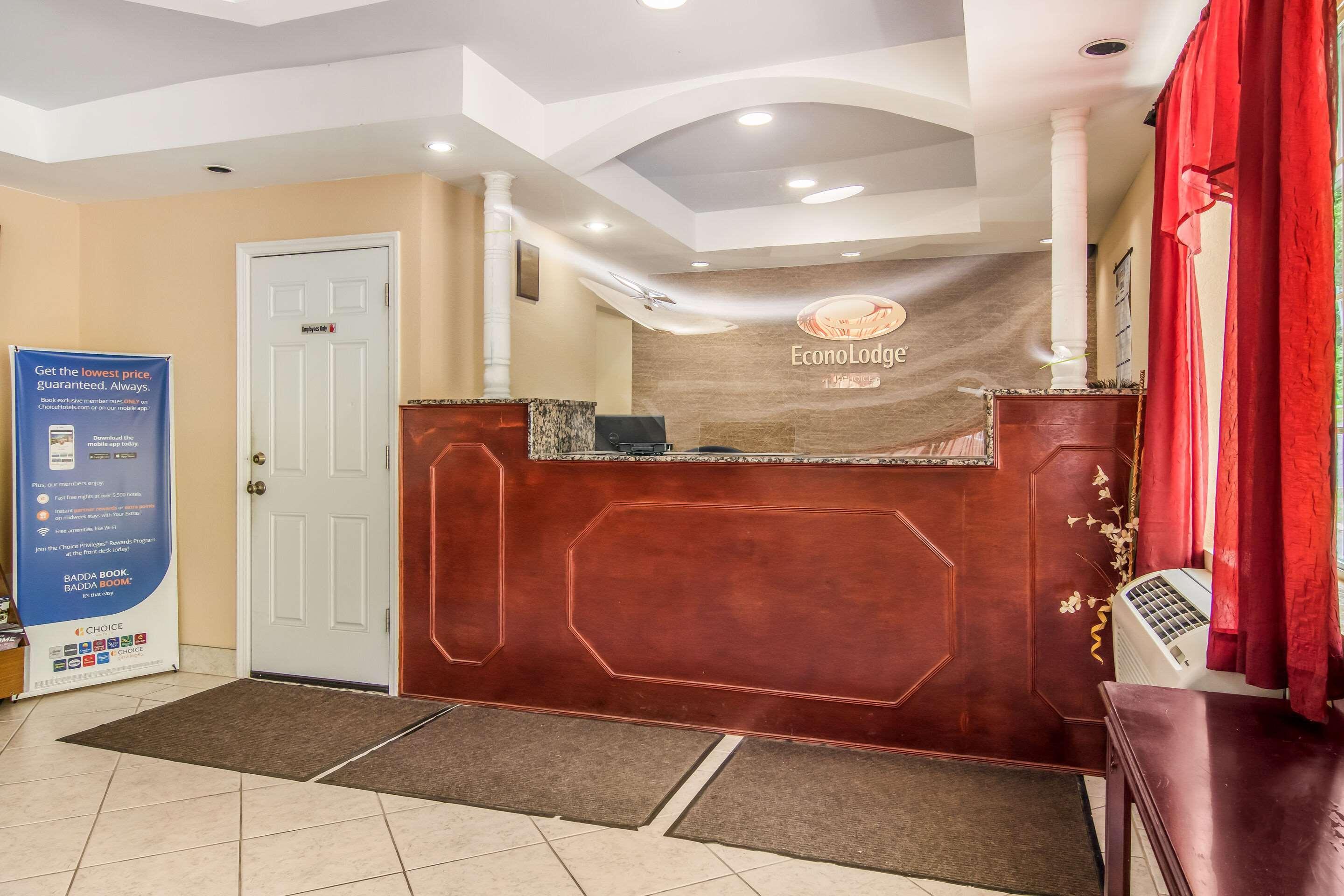 Econo Lodge Hotel Bradford Dış mekan fotoğraf