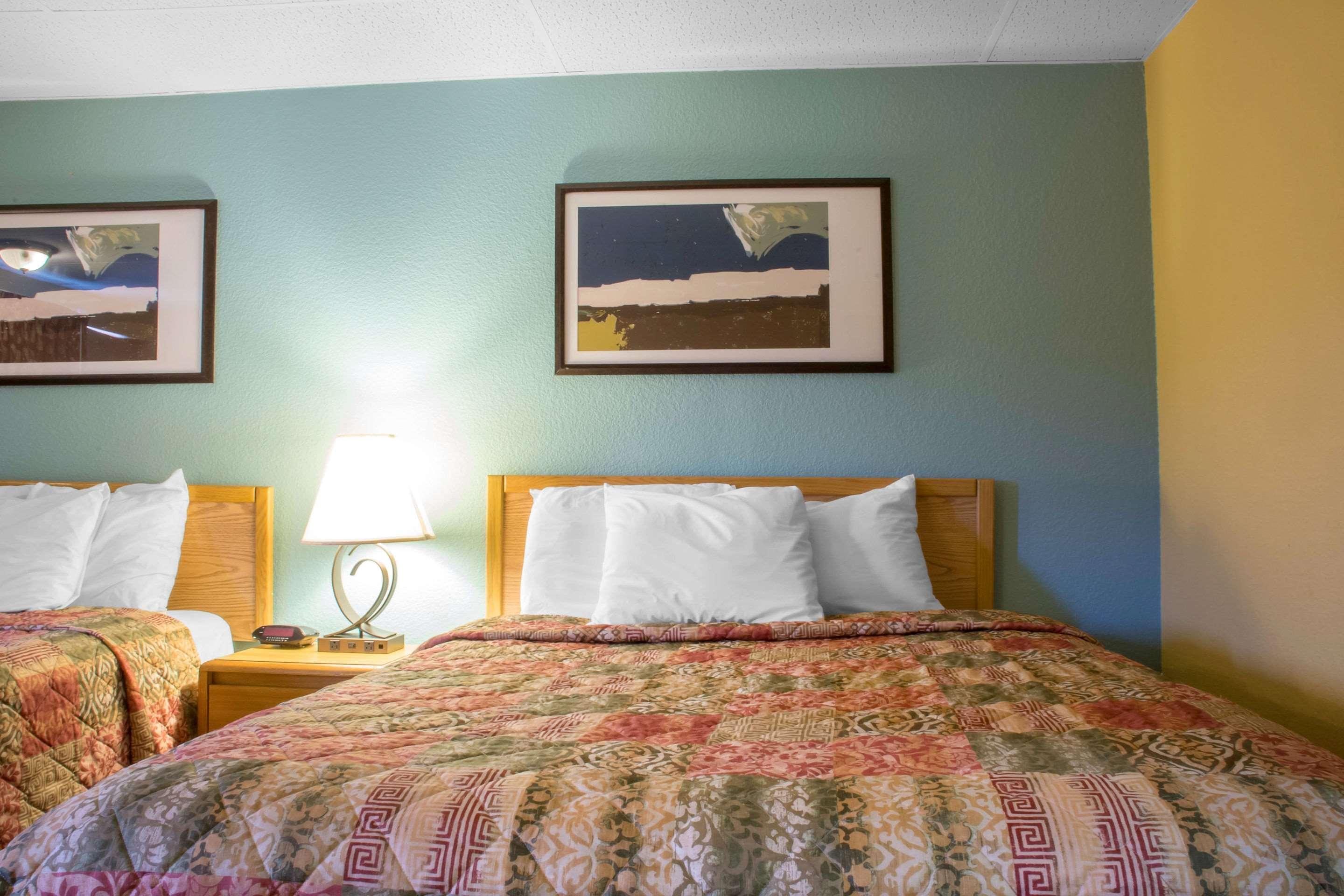 Econo Lodge Hotel Bradford Dış mekan fotoğraf