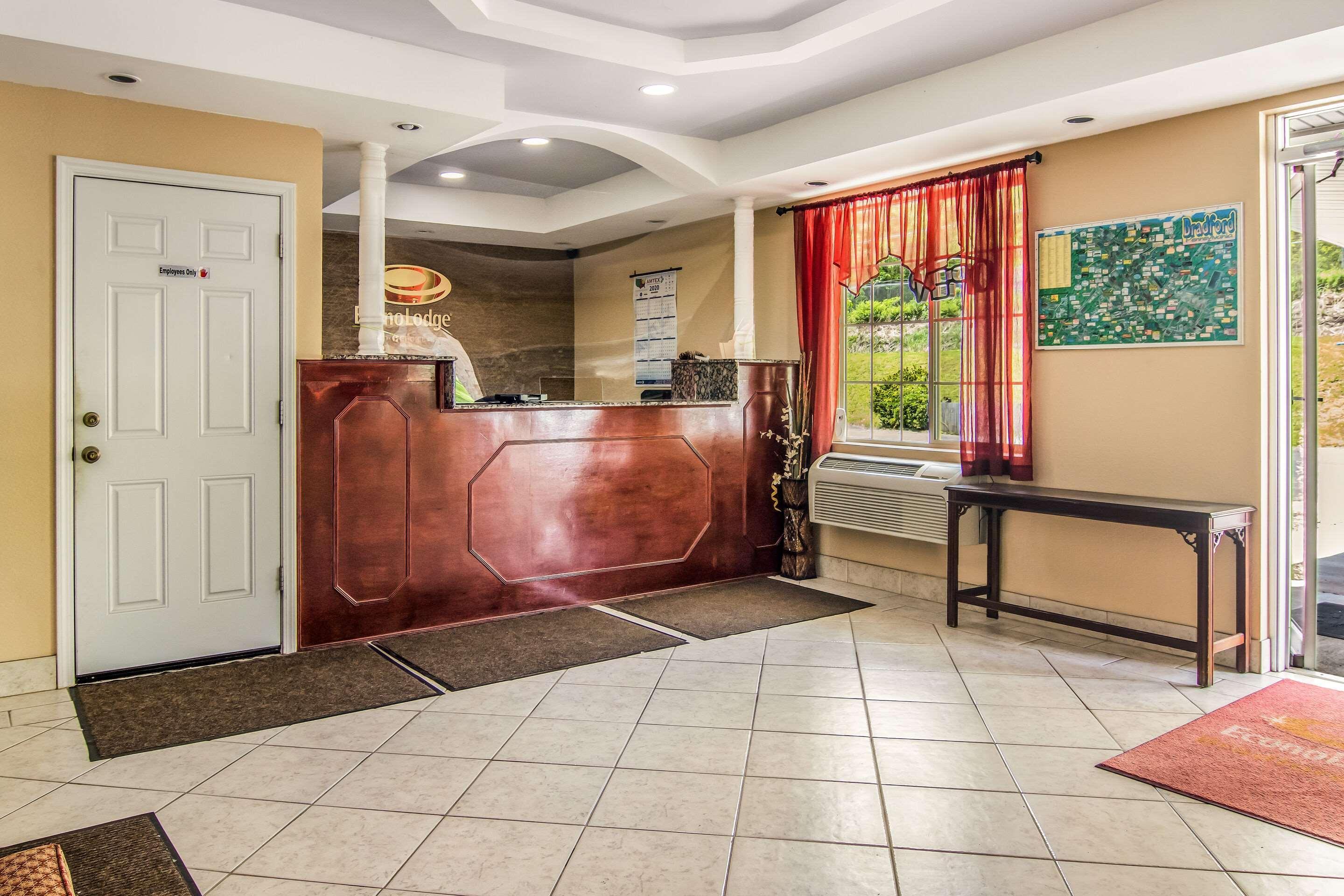 Econo Lodge Hotel Bradford Dış mekan fotoğraf